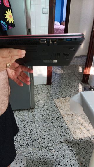 Portátil Acer rojo para piezas