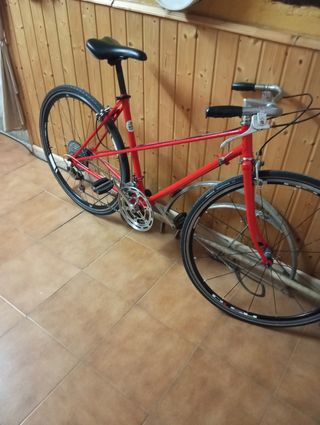 Bicicleta clásica Torrot roja