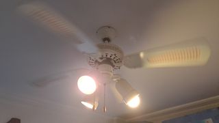 LAMPARA VENTILADOR TECHO BLANCO CON 3 VELOCIDADES