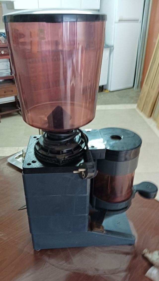 Molinillo café antiguo