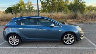 Opel Astra 2012 Diesel 122000km