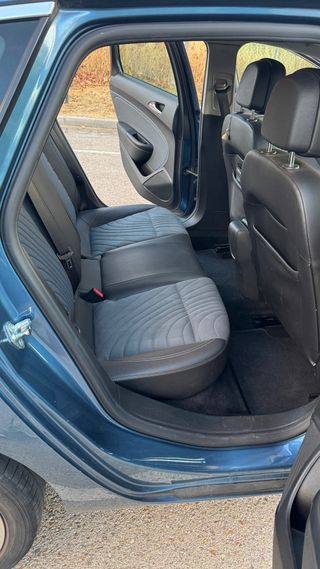 Opel Astra 2012 Diesel 122000km