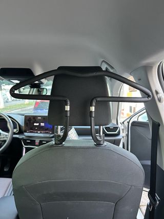 Percha para coche - Colgador de ropa