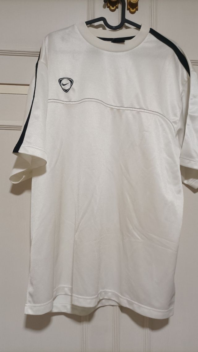 Camiseta Nike blanca