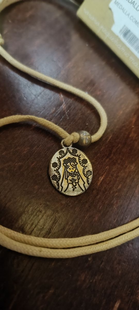 Medalla Colgante Comunión Pequeña Moma