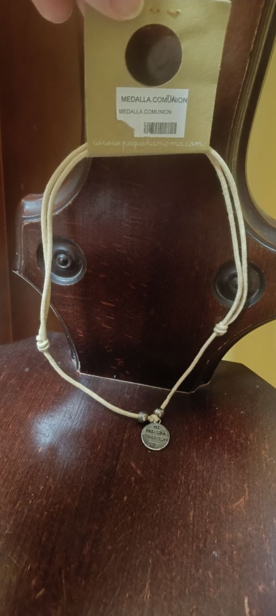 Medalla Colgante Comunión Pequeña Moma