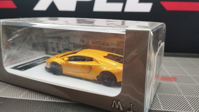 Lamborghini Aventador LP700-4 diecast