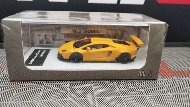 Lamborghini Aventador LP700-4 diecast
