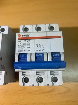 Magnetotérmico 40A 3P