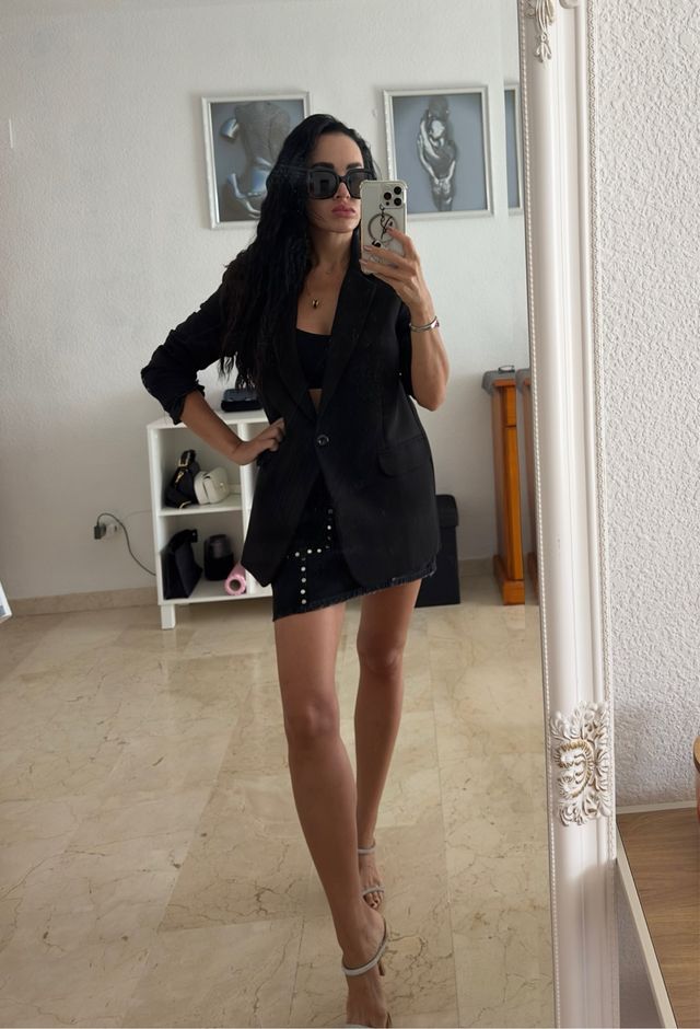 Elegante giacca nera