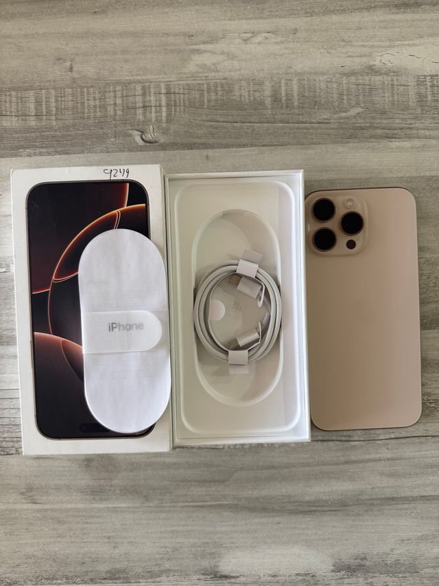 iPhone 16 pro Max 512 17/3/25 117 ciclos factura 