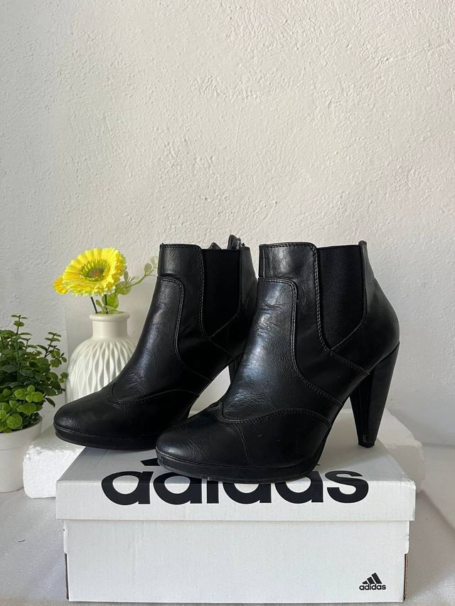 Botines negros tacón alto - 38