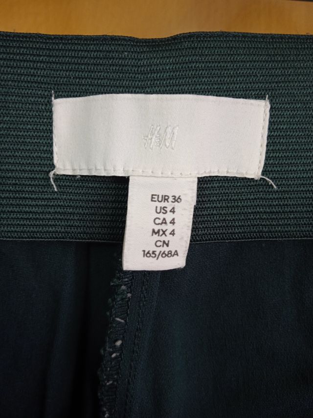 Pantalones rosa acampanados