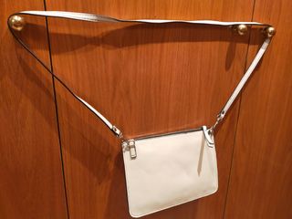 Bolso bandolera blanco y negro