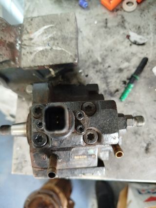 Bomba inyectora Bosch Peugeot 2000 HDI
