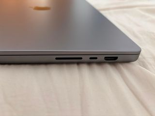 MacBook Pro 16" Gris Espacial
