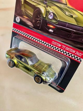 Hot Wheels Datsun 240Z - Red Line