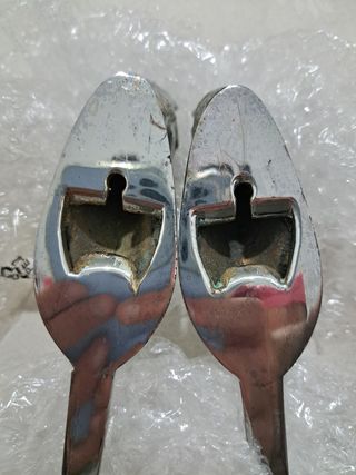 2 Perchas Caballo Metalicas Plateadas