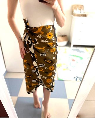 Falda midi étnica pareo verde khaki Zara