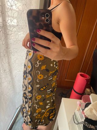 Falda midi étnica pareo verde khaki Zara