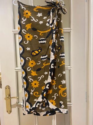 Falda midi étnica pareo verde khaki Zara