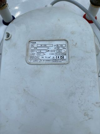 Termo eléctrico Fagor - Calentador de agua. 