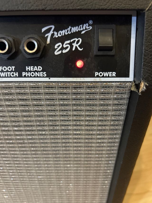 Fender Frontman 25R: Amplificador guitarra