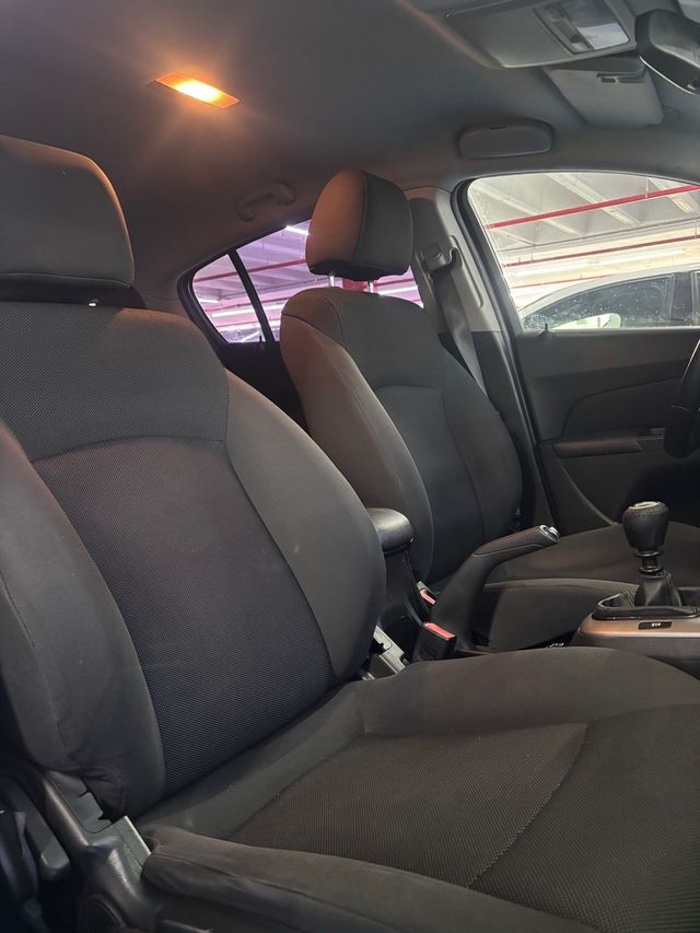 CHEVROLET CRUZE LT 2011 109.000km Etiqueta C