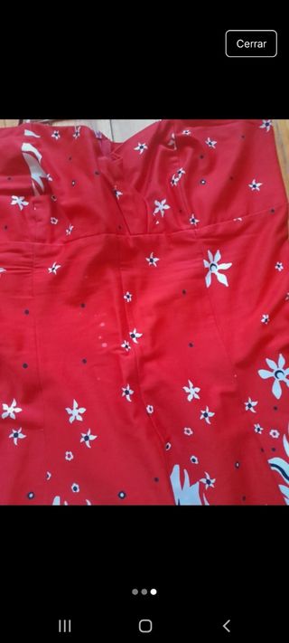 Vestido rojo estampado floral