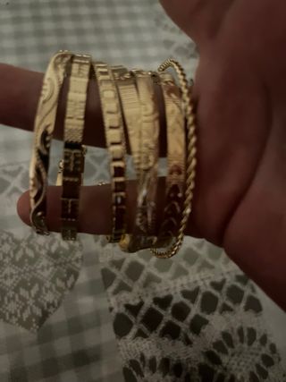 Pulseras doradas - Juego de 7