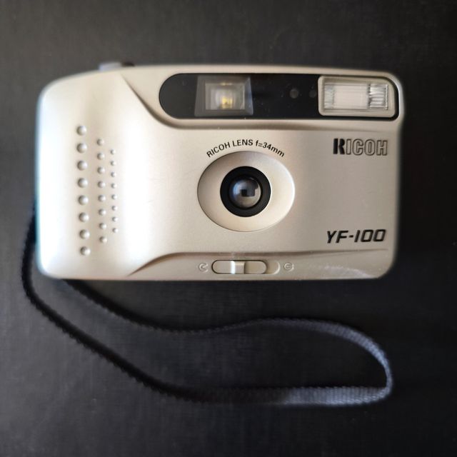 RICOH YF-100 