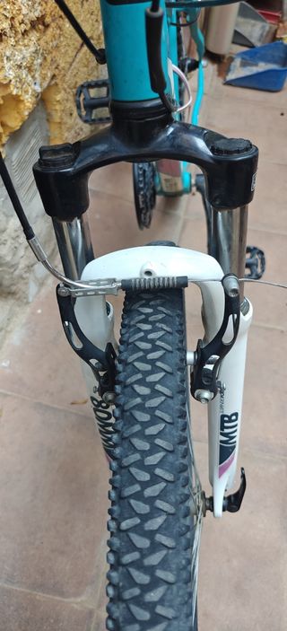 Bicicleta Btwin MTB 26" turquesa