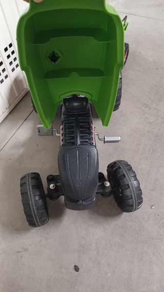 Trattore Claas Arion 410 giocattolo