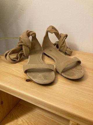 Sandalias Zara beige tiras