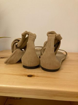 Sandalias Zara beige tiras