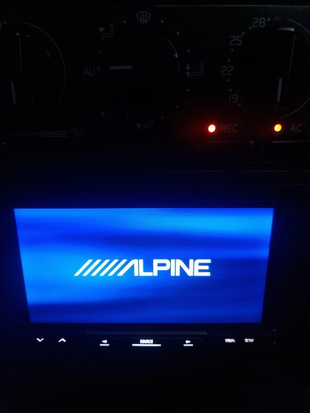Equipo Alpine ,pantalla 2 din + gps