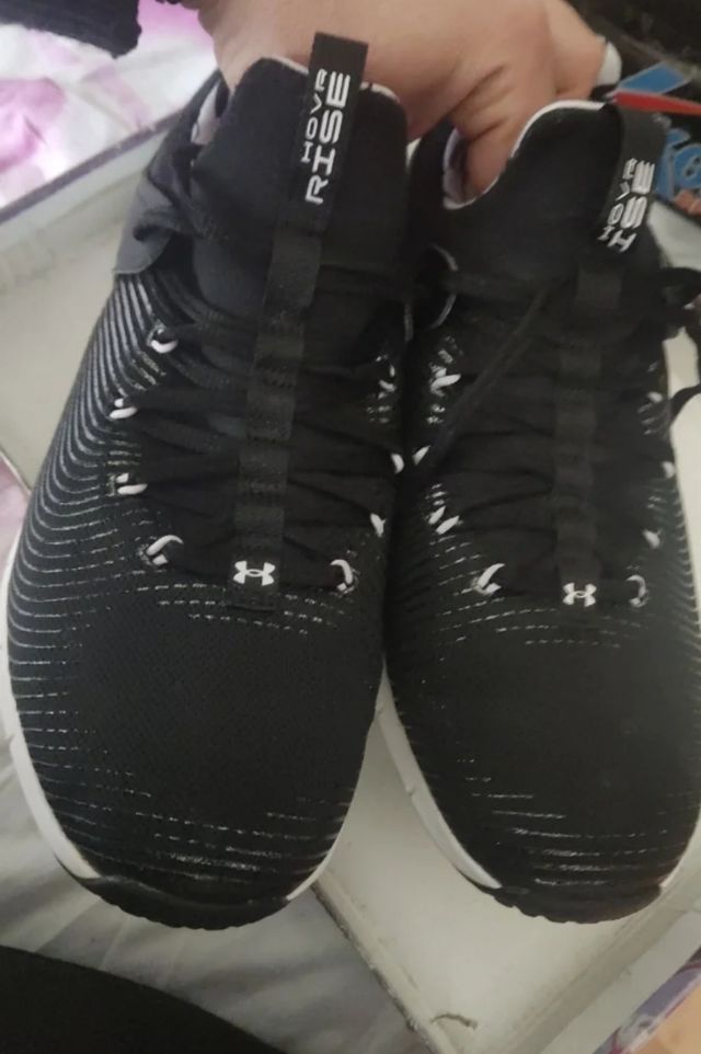 Zapatillas Under Armour Hovr - Negras