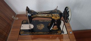 Máquina de Coser Singer Antigua