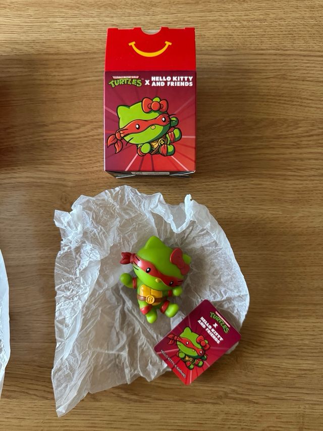 HappyMeal - 3 Hello Kitty TMNT