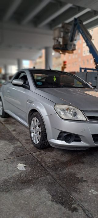 Opel Tigra 2006
