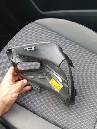 Embellecedor luz antiniebla Renault Clio