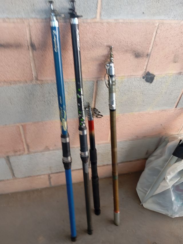 4 Cañas de Pescar usadas