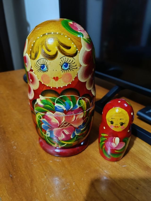 Matrioskas rusas - 2 muñecas