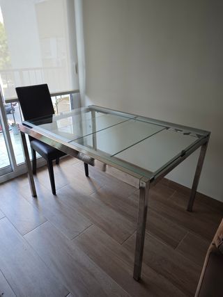 Mesa cristal extensible Glivarp - Ikea