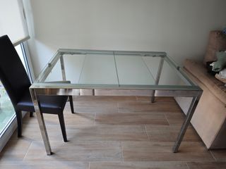 Mesa cristal extensible Glivarp - Ikea