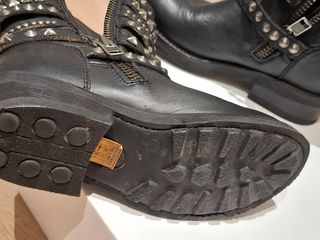 Botines ASH piel negra tachuelas