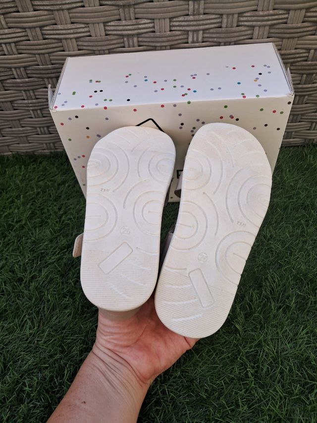 Sandalias barefoot PiruFlex Número 26