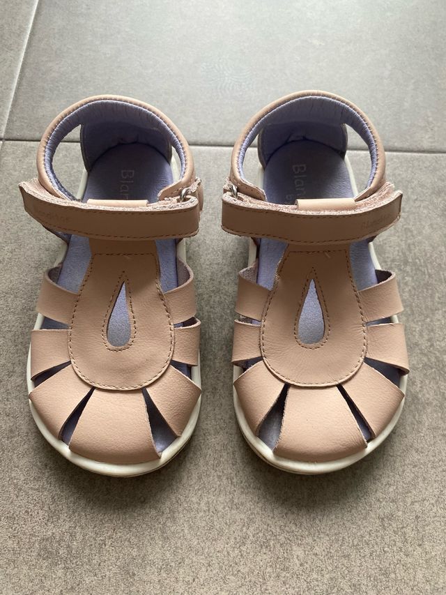 Sandalias Blanditos bu crios, talla 24, rosa.