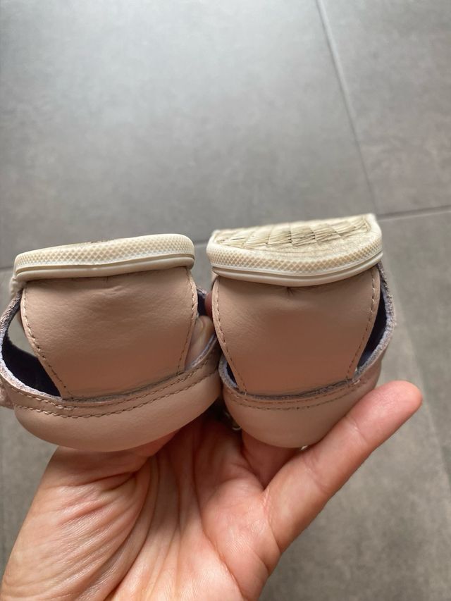 Sandalias Blanditos bu crios, talla 24, rosa.