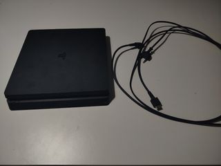 PS4 Slim (PlayStation 4) - Ottime condizioni